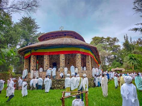 Nhà Thờ Debre Berhan Selassie - Kiệt Tác Nghệ Thuật tôn giáo và Biểu tượng của Niềm Tin