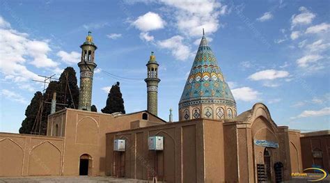  Shahzadeh-e Kermani Mausoleum: Breathttaking Persian Architecture and Tranquil Spiritual Haven!